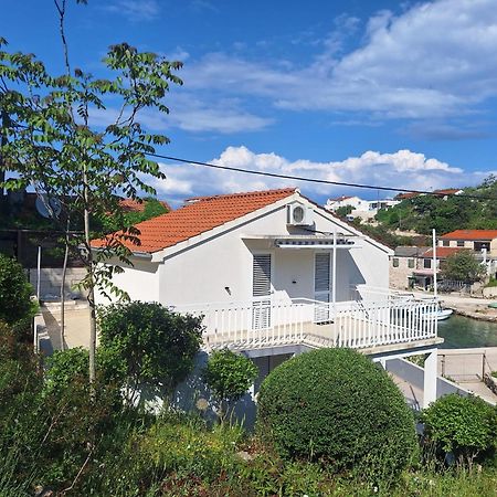 Apartment Zalo Donje Selo na Šolti Exteriör bild
