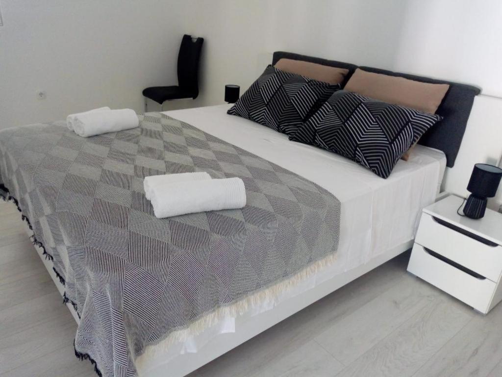 Apartment Zalo Donje Selo na Šolti Exteriör bild