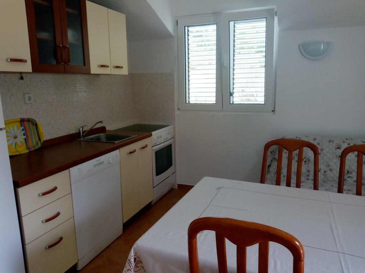Apartment Zalo Donje Selo na Šolti Exteriör bild